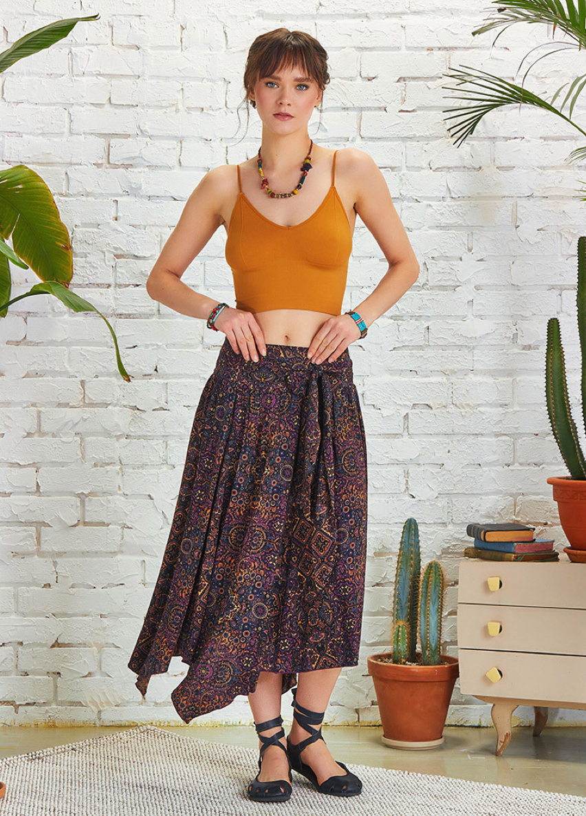 Mitternachtsblüten – Midirock mit Ethno-Muster