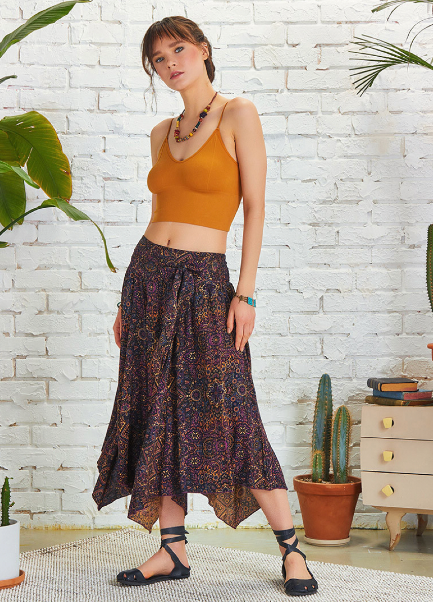 Mitternachtsblüten – Midirock mit Ethno-Muster