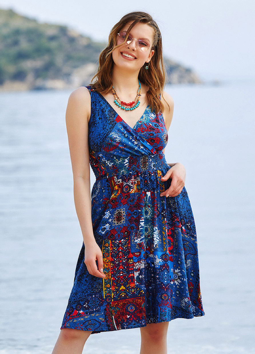 Meeresblau – Sommerkleid mit Patchwork-Design